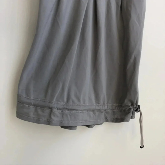 Lululemon Elevate Tank top Ambient Grey /Petite fleur silver
spoon sleeveless - Picture 6 of 12
